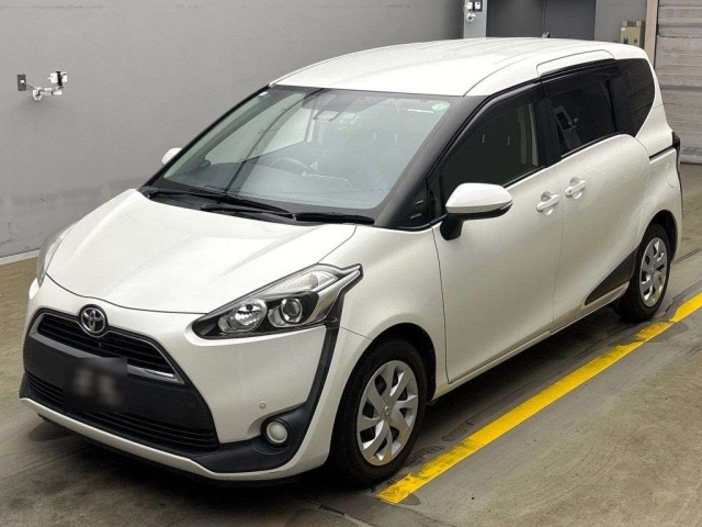 TOYOTA SIENTA 2016