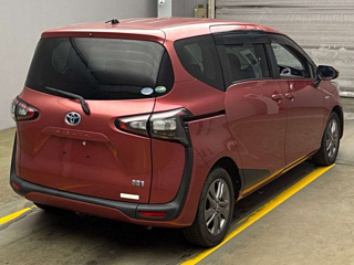 TOYOTA SIENTA 2016