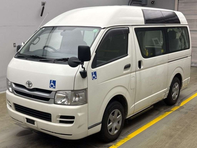 TOYOTA REGIUS ACE VAN 2009