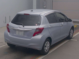 TOYOTA VITZ 2016
