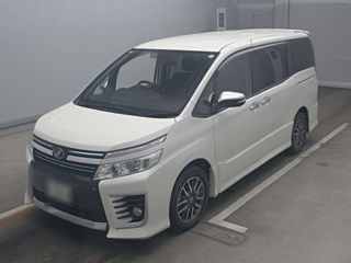 TOYOTA VOXY 2015