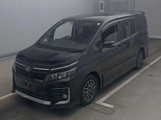 TOYOTA VOXY 2014