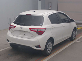 TOYOTA VITZ 2019
