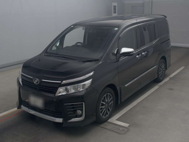TOYOTA VOXY 2015