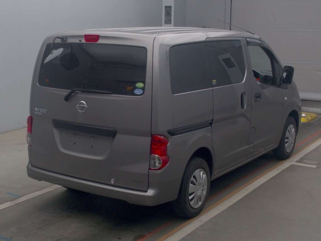 NISSAN NV200 2020