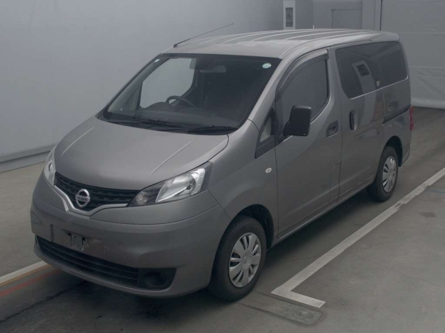 NISSAN NV200 2020