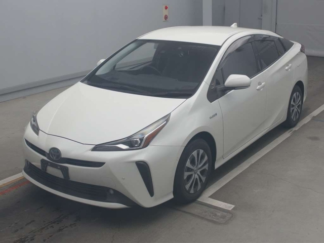 TOYOTA PRIUS 2019