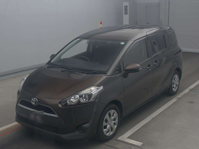 TOYOTA SIENTA 2016