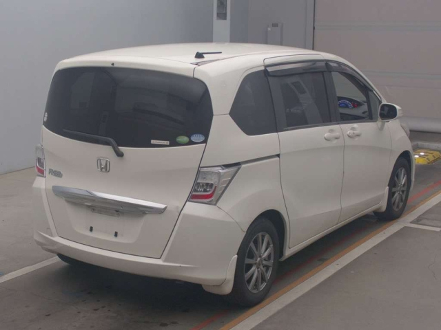 HONDA FREED 2012