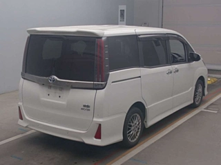TOYOTA NOAH 2020