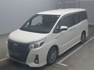 TOYOTA NOAH 2016