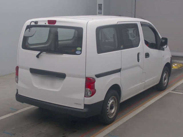 NISSAN NV200 2018