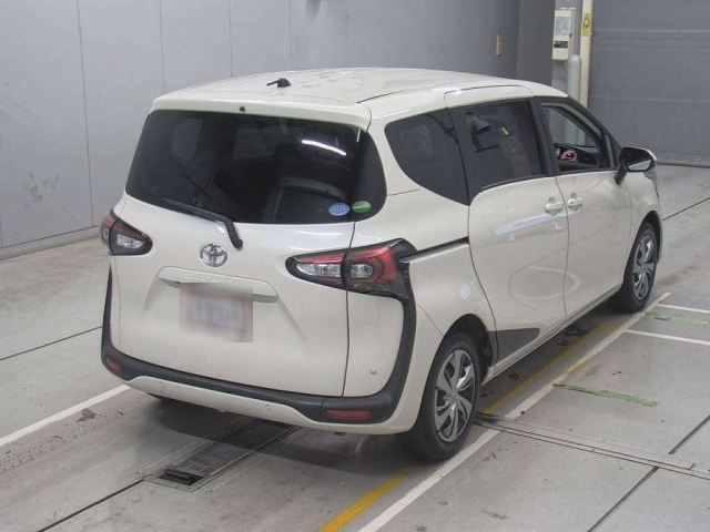 TOYOTA SIENTA 2018