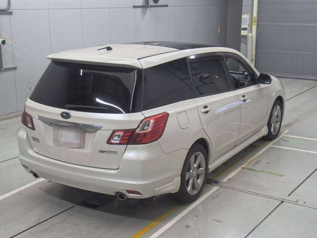 SUBARU EXIGA 2010