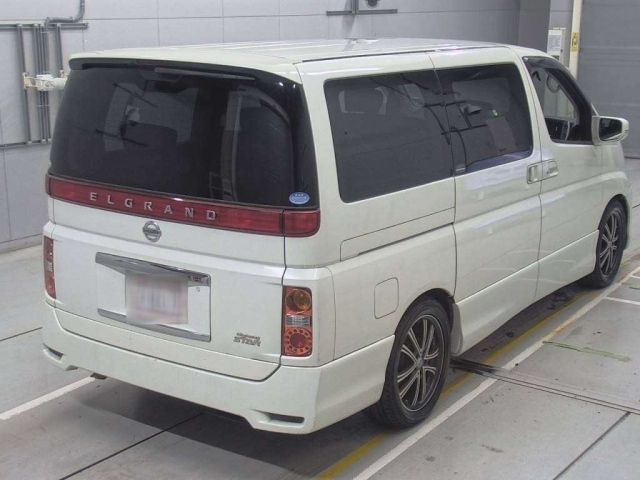 NISSAN ELGRAND 2009