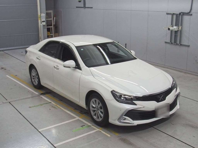 TOYOTA MARK X 2017