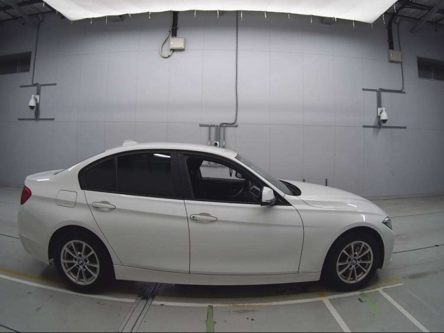 BMW 3 SERIES 2012