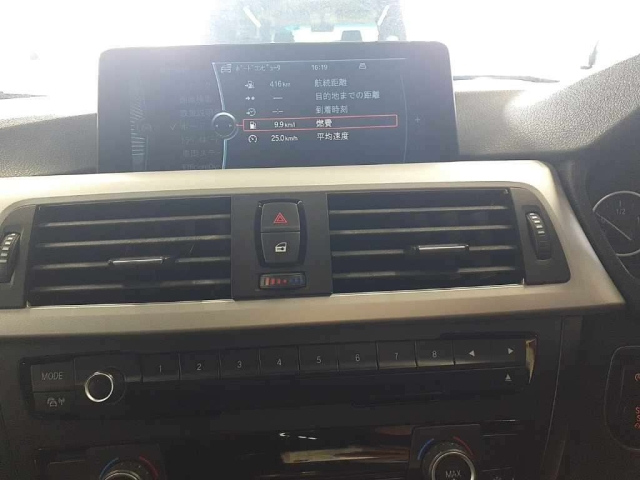 BMW 3 SERIES 2012