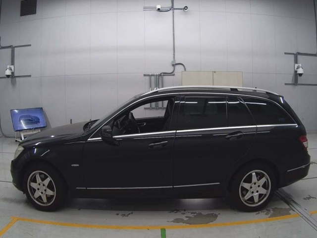 MERCEDES BENZ C CLASS WAGON 2010