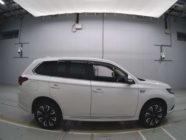 MITSUBISHI OUTLANDER PHEV 2018