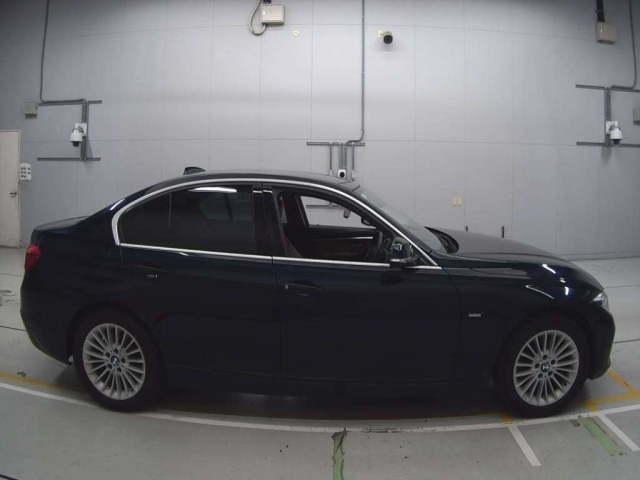 BMW 3 SERIES 2016