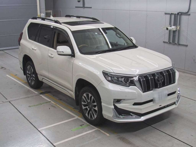 TOYOTA LAND CRUISER PRADO 2023