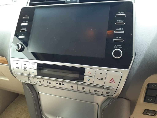 TOYOTA LAND CRUISER PRADO 2023