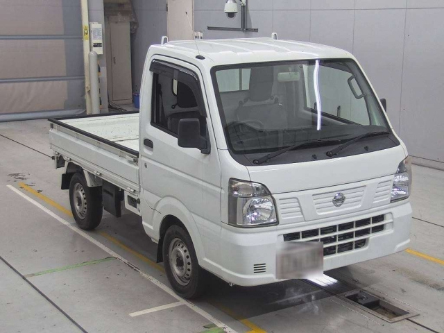 NISSAN CLIPPER TRUCK 2016