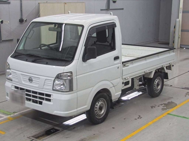 NISSAN CLIPPER TRUCK 2016