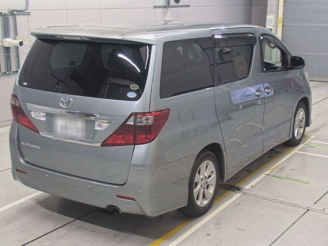 TOYOTA ALPHARD 2009