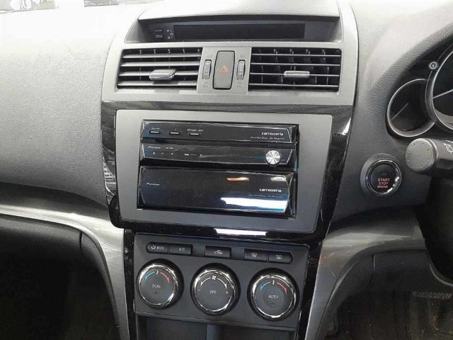 MAZDA ATENZA WAGON 2010