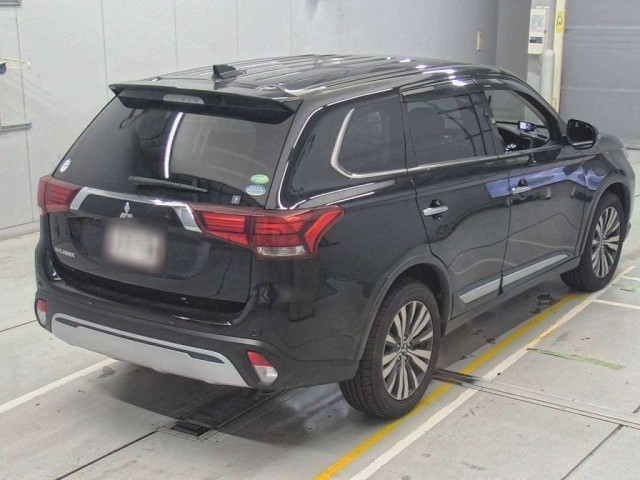 MITSUBISHI OUTLANDER 2018