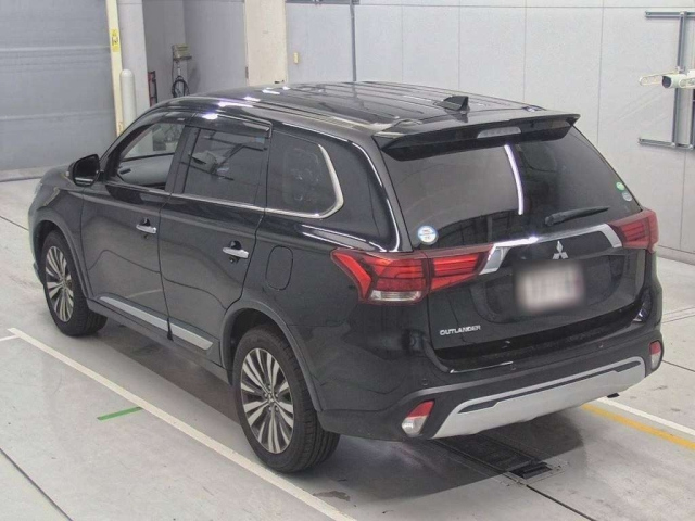 MITSUBISHI OUTLANDER 2018