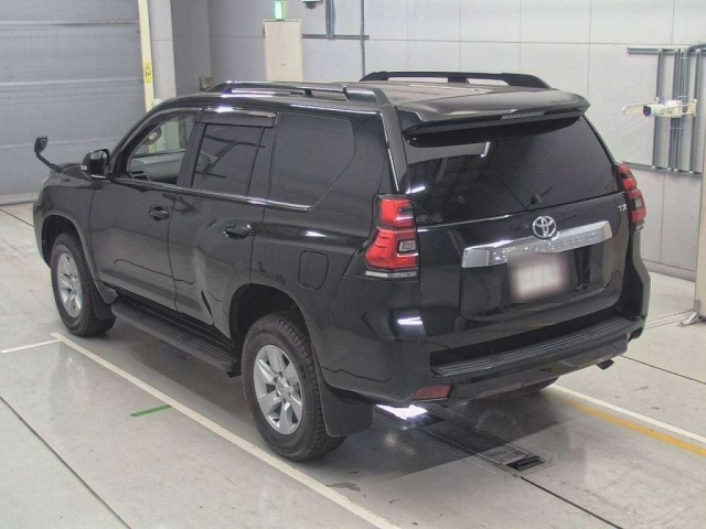TOYOTA LAND CRUISER PRADO 2021