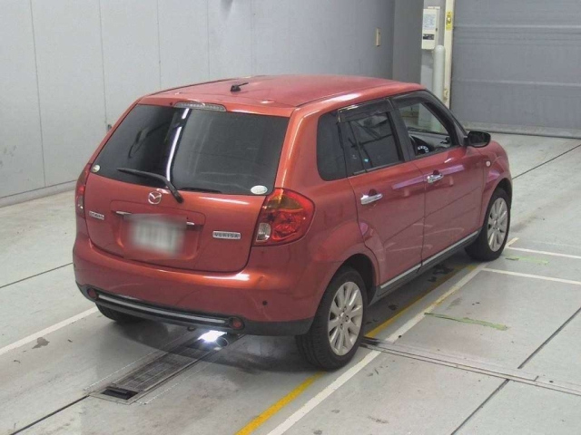 MAZDA VERISA 2010