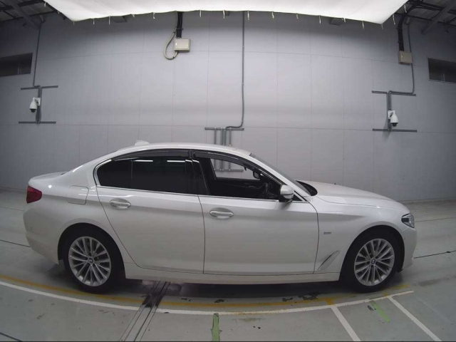 BMW 5 SERIES 2017