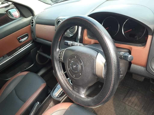 MAZDA VERISA 2010