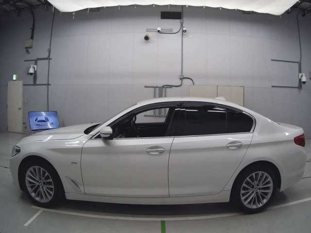 BMW 5 SERIES 2017