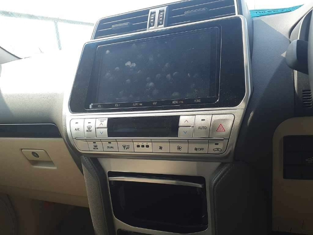 TOYOTA LAND CRUISER PRADO 2022