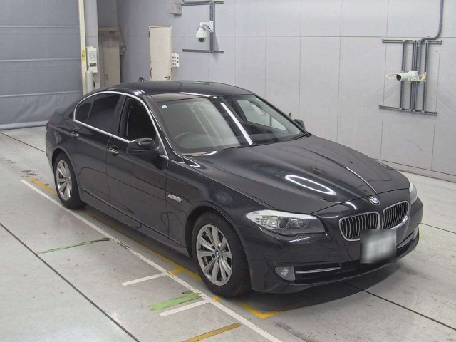 BMW 5 SERIES 2012