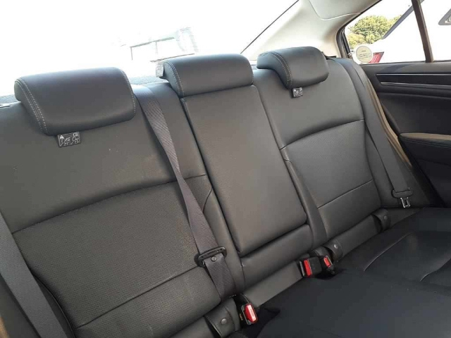 SUBARU LEGACY B4 2015