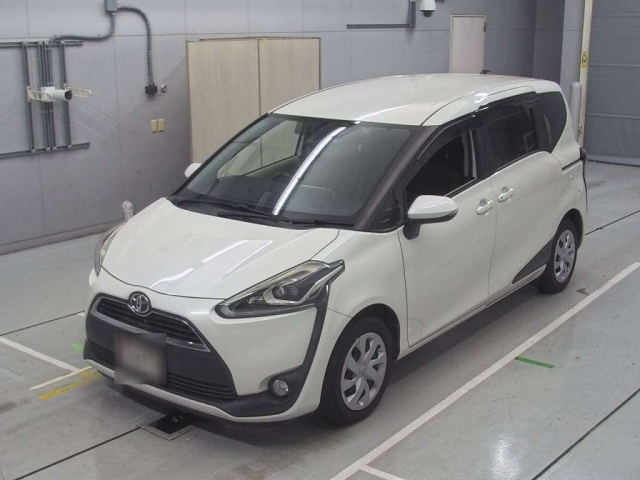 TOYOTA SIENTA 2015