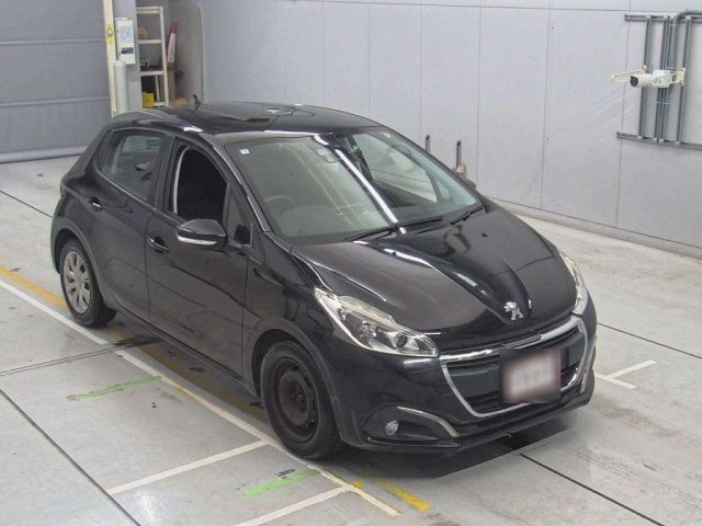 PEUGEOT 208 2016