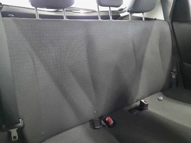 TOYOTA VITZ 2012