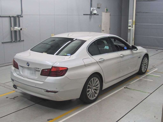 BMW 5 SERIES 2015