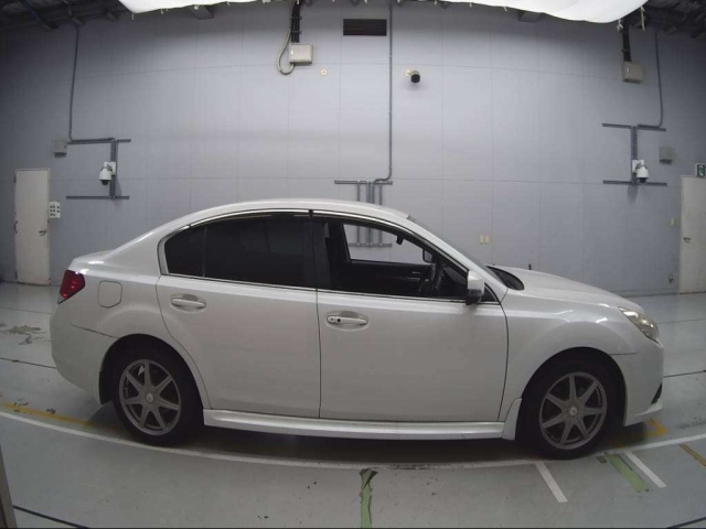 SUBARU LEGACY B4 2012