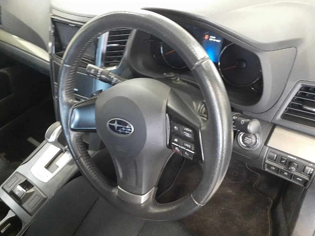 SUBARU LEGACY B4 2012