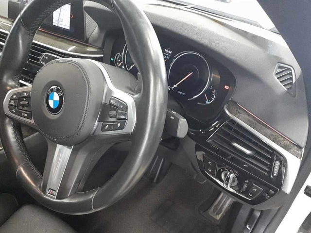 BMW 5 SERIES 2018