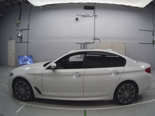 BMW 5 SERIES 2018