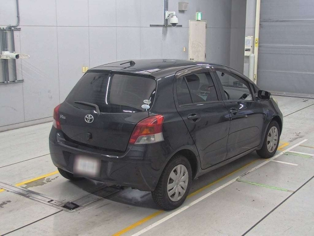 TOYOTA VITZ 2009